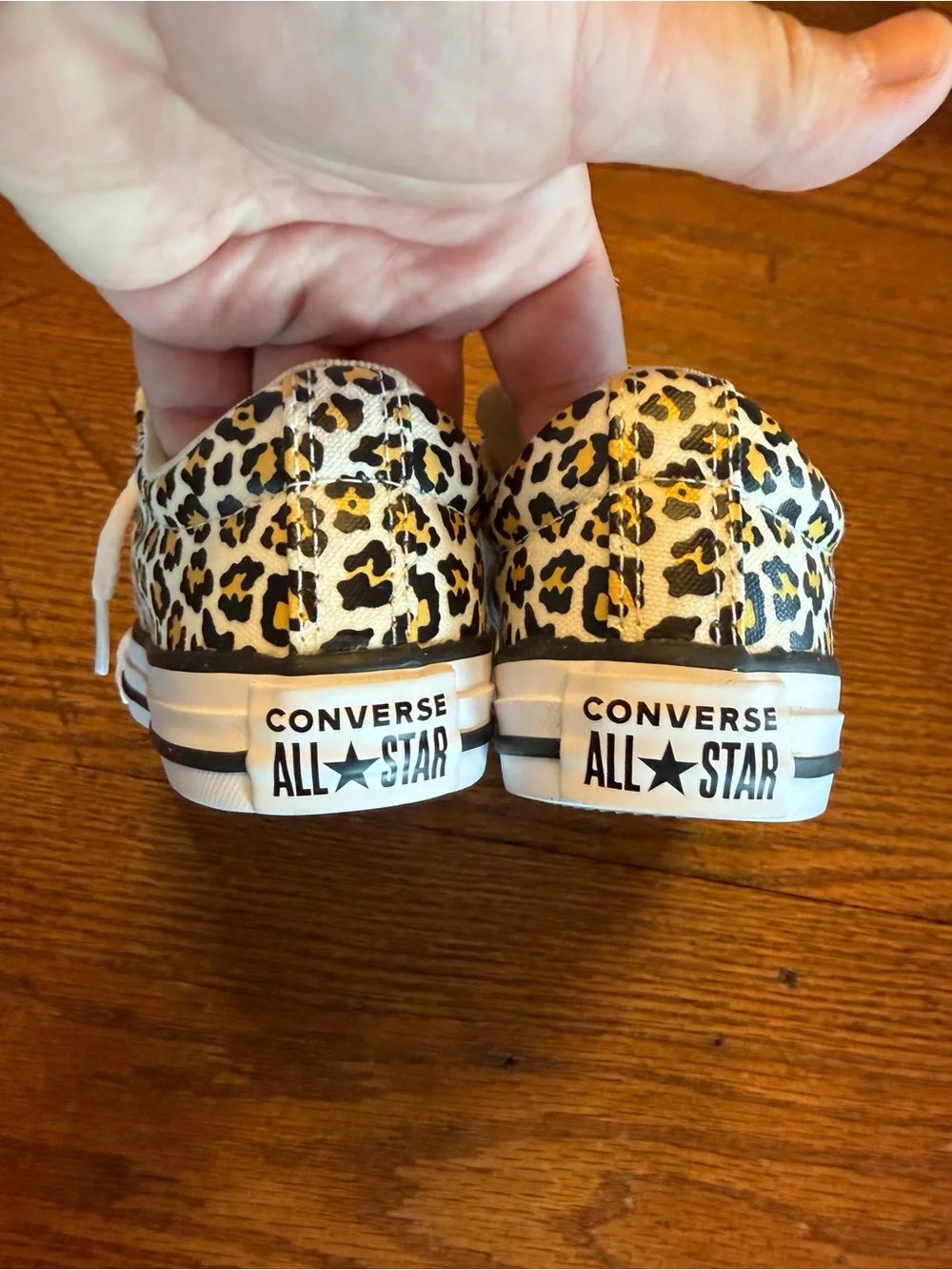 Converse Kids Leopard Print Low Top Sneakers Sz 12